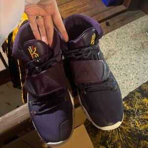 Kyrie 6 Sneakers